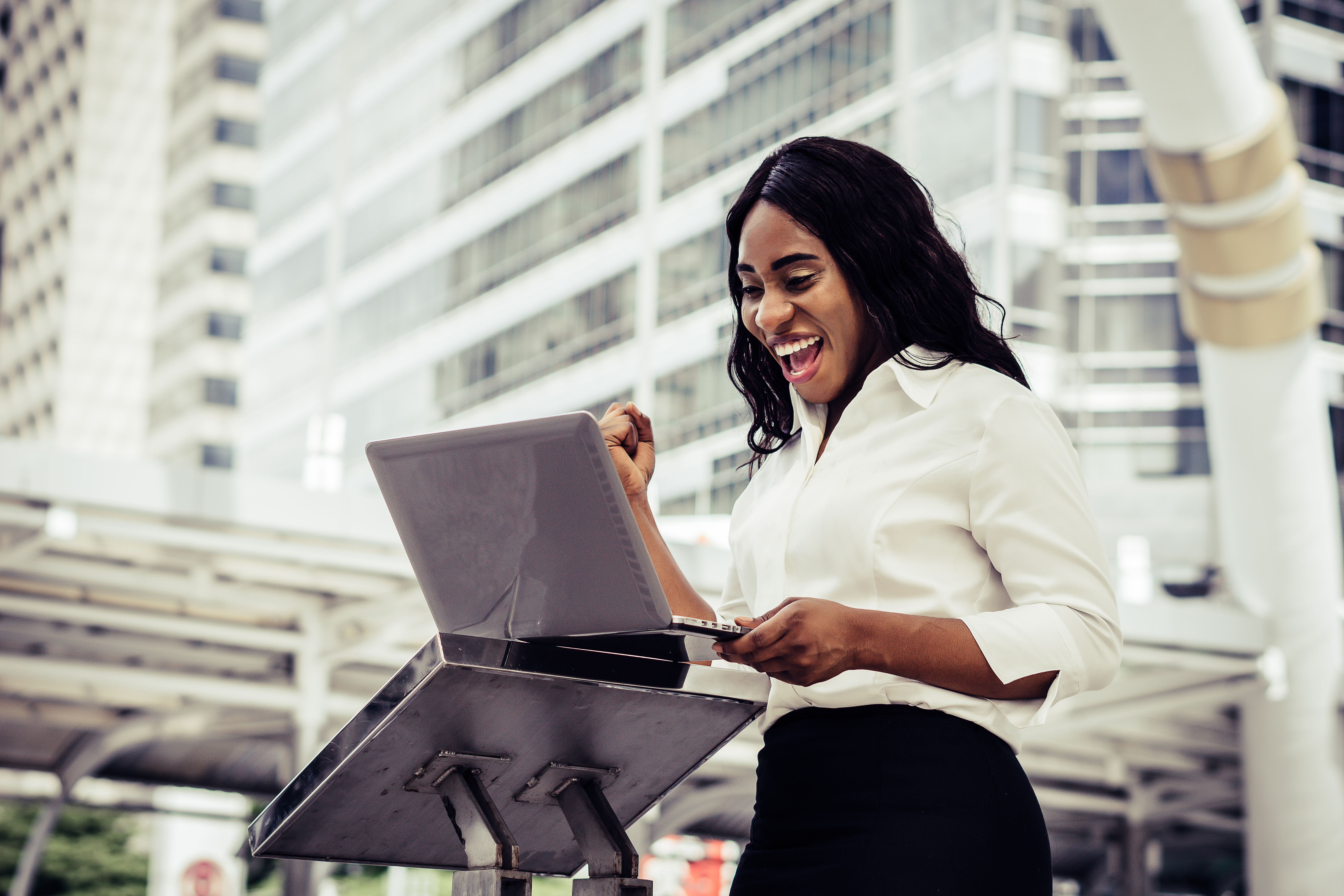 What is 4PL: Importance, Benefits & Contracts with 3PL